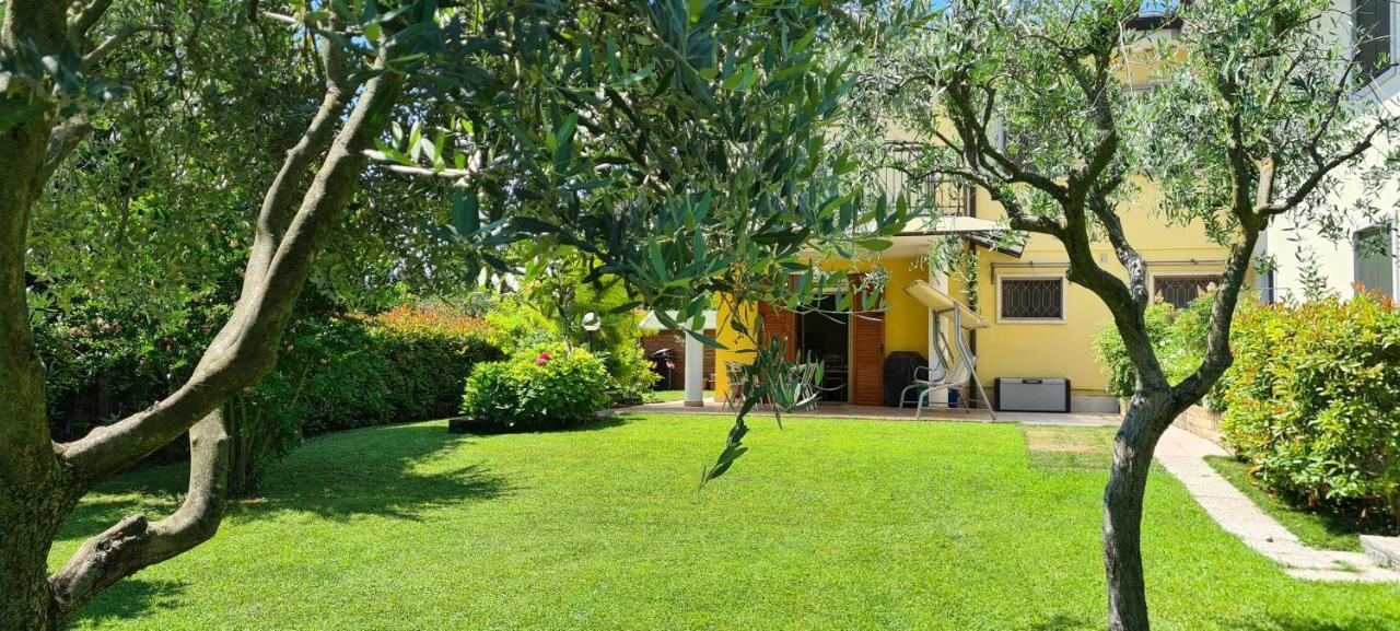 Appartamento Il Melograno Peschiera del Garda Bagian luar foto