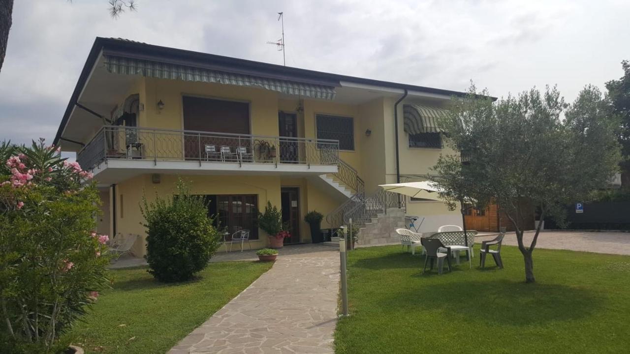 Appartamento Il Melograno Peschiera del Garda Bagian luar foto